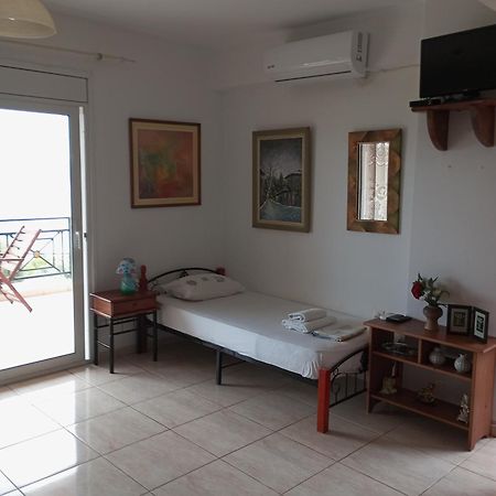 Sarakinos Apartments Barbati Exterior photo